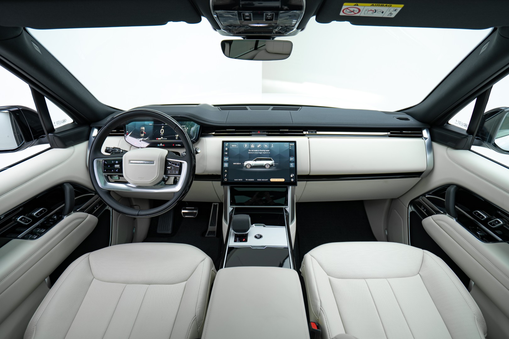 2025 RANGE ROVER P400 HSE | MAIN DEALER WARRANTY 5 YEARS